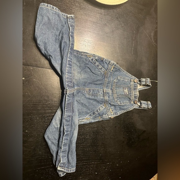 Oshkosh B’gosh 24 month overalls w/ snaps on legs for diaper changes - Picture 3 of 4